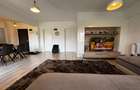Apartament cu 3 camere decomandat în Tractorul - 5