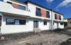 Duplex cu 4 camere cu Canalizare în Chinteni - 2