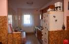 Apartament cu 4 camere semidecomandat în Tractorul - 5