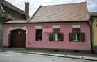 Apartament 2 camere la casa, cu gradina Centrul Istoric Medias