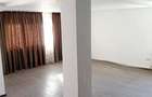 Casă cu 4 camere în Central - 3