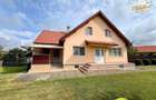 Casă individuală cu 6 camere cu Canalizare în Central - 18
