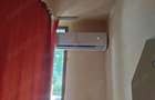 Proprietar, ofer spre inchiriere un apartament , 40 mp, cu o camera , modificat, la Medicina, 270 eu - 2