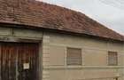 Casă cu 4 camere în Petreasa
