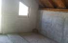 De vanzare casa cu 3 dormitoare, 10 arii de teren,15 ml Front, sat Dec - 9