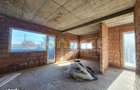 Apartament de 100mp, cu 70mp curte.