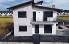 Casa de vanzare in Scheia la 4,5 km de centrul Sucevei - 2