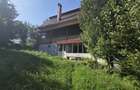 Casa de vacan?a in Fundata, Bra?ov 3.300 mp teren, acces direct din DN73 - 2