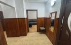 Inchiriez apartament cu 3 camere la 1 minut de Colina