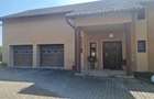 Vand casa Mandruloc constructie 2009 cu 450 mp utili pe 3.000 mp teren cu gazon si livada - 4