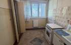 De vânzare apartament 2 camere Decomandat etaj 3/4