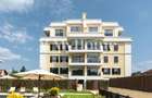 Apartament superb cu 3 camere, piscina, parcare subterana, TRIANA - 1