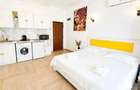 Vand studio in prima linie la plaja ?i mare