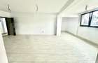 Apartament nou, 3 camere, 72 mp, zona Cetate