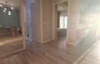 DE VÂNZARE — 3 CAMERE, B-DUL MAMAIA, DELFINARIU, VEDERE LAC