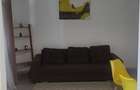 2 cam - zona Podgoria - la curte comuna