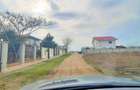 TEREN INTRAVILAN 469 MP. LANGA CASE ZONA DE PERSPECTIVA PRET 17.500 E - 1