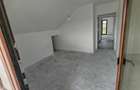 Duplex cu 3 dormitoare, 1 living, 2 bai, 1 bucatarie,terasa ?i curte. - 9