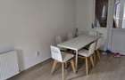 Apartament la curte/Chirie pe termen lung / Zamora/