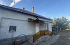 Casă cu Teren 2880 Mp în Central - 5