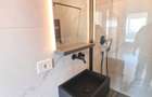 Vand apartament 3 camere Prima Onestilor, balcon mare, totul nou - 1