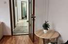 De vanzare apartament cu 2 camere ?i 2 balcoane, in zona Scolii nr 5 - 7