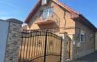 Vand Casa ?i Anexa separate, proaspat renovate modern in Iosia - 9