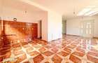 Casă cu 4 camere cu Teren 1336 Mp în Covasna - 11
