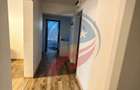 Inchiriez apartament central doua camere - 4