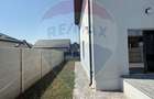 Casă individuală cu 4 camere cu Canalizare în Central - 25