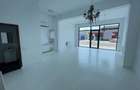 Spațiu comercial, de 50 mp, în Central - 1