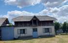 Casă cu 2 camere cu Teren 4500 Mp în Ionești - 2