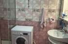 Casa cu curte, pivni?a ?i centrala pe gaz in zona urbana - 1