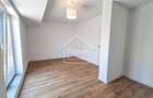 Apartament cu 3 camere decomandat în Tractorul - 33