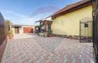 Casă cu Teren 1358 Mp în Bazoș - 3