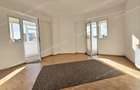 Apartament cu 4 camere decomandat în Faleză - 4