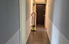 Proprietar , inchiriez apartament , renovat , 4 camere ,zona buna. - 1