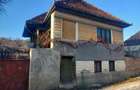 Casă cu 4 camere în Rucăr - 3