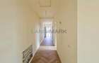 Casă cu Teren 260 Mp în Central - 3