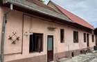 Casă individuală cu 3 camere cu Canalizare în Exterior Est - 1