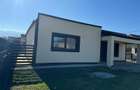 Casă individuală cu 3 camere cu Teren 300 Mp în Exterior Est - 2