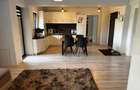 Apartament cu 3 camere decomandat în Tractorul - 3