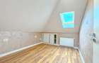 Apartament cu 3 camere decomandat în Tractorul - 11