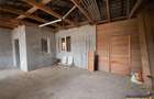 Film 3D!Proprietate cu potential:casa, atelier,domeniu de 2.700 mp: Sanmarghita, Mures - 6