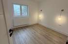 Proprietar vand Apartament 3 camere etaj 1 - 8