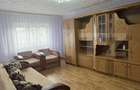 Apartament 2 camere, decomandat , etajul 3 - 3
