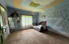 Casă cu 3 camere cu Teren 1789 Mp în Central - 4