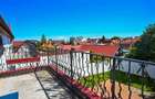 Duplex cu 6 camere cu Canalizare în Central - 30