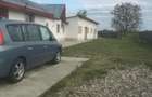 Casă cu 3 camere cu Teren 7000 Mp în București - 2
