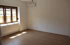 Apartament spatios la etajul 1 intr-o vila interbelica, pretabil birou - 1